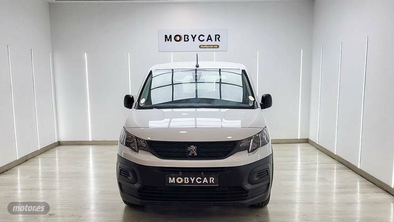 Usado Peugeot e-Rifter Active 100 kW (136 CV) 2023 Blanco Monovolumen