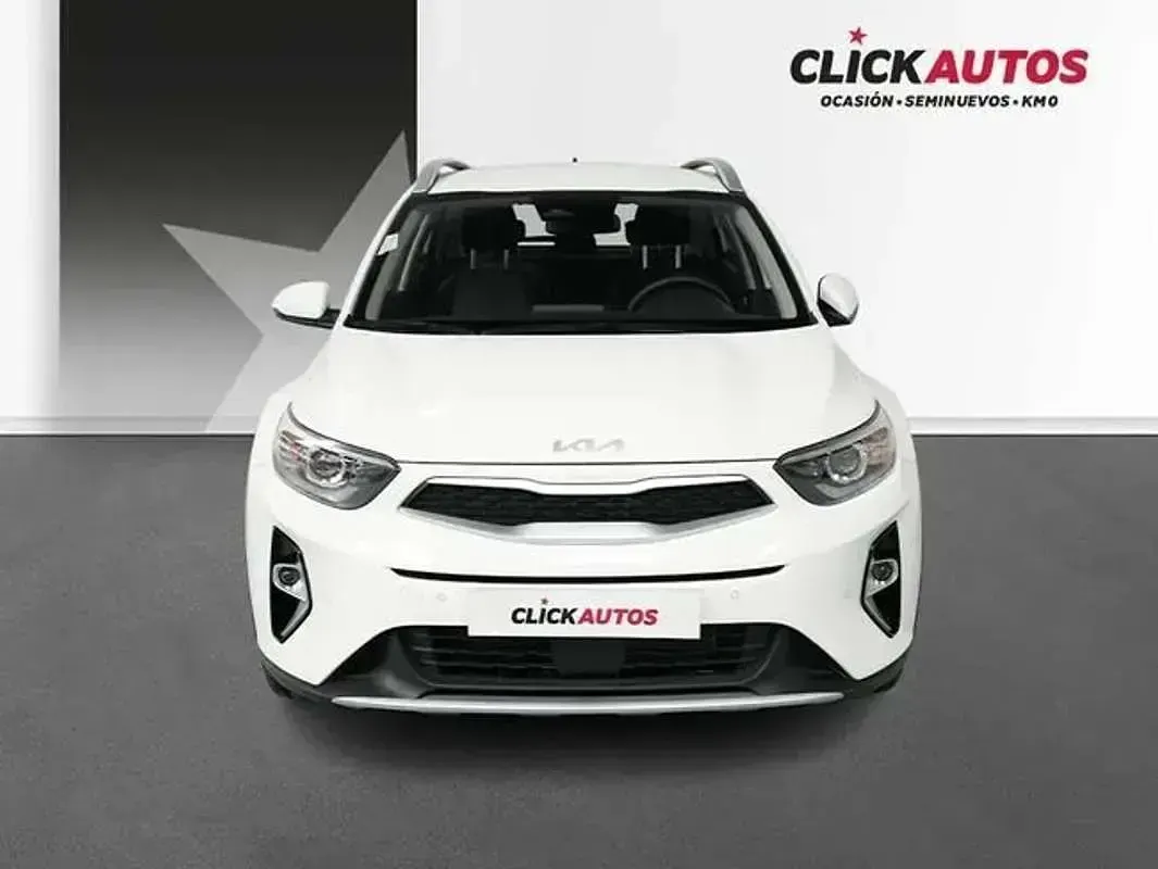 Usado Kia Stonic Active 79 CV (58 kW) 2025 Blanco SUV