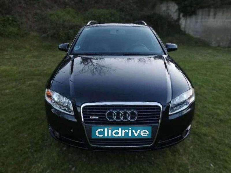 Usado Audi A4 Premium 140 CV (102 kW) 2005 Negro Familiar