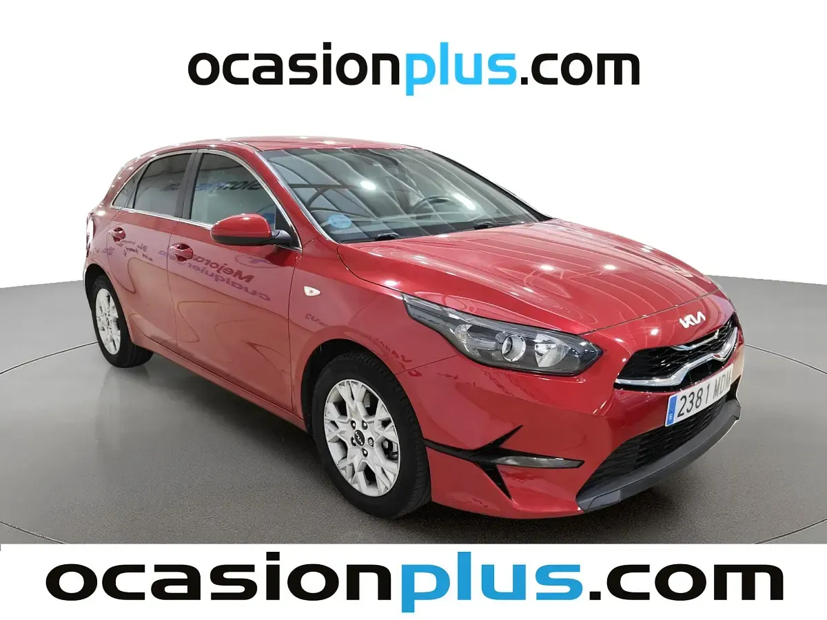 Usado Kia Ceed 100 CV (73 kW) 2023 Rojo Utilitario