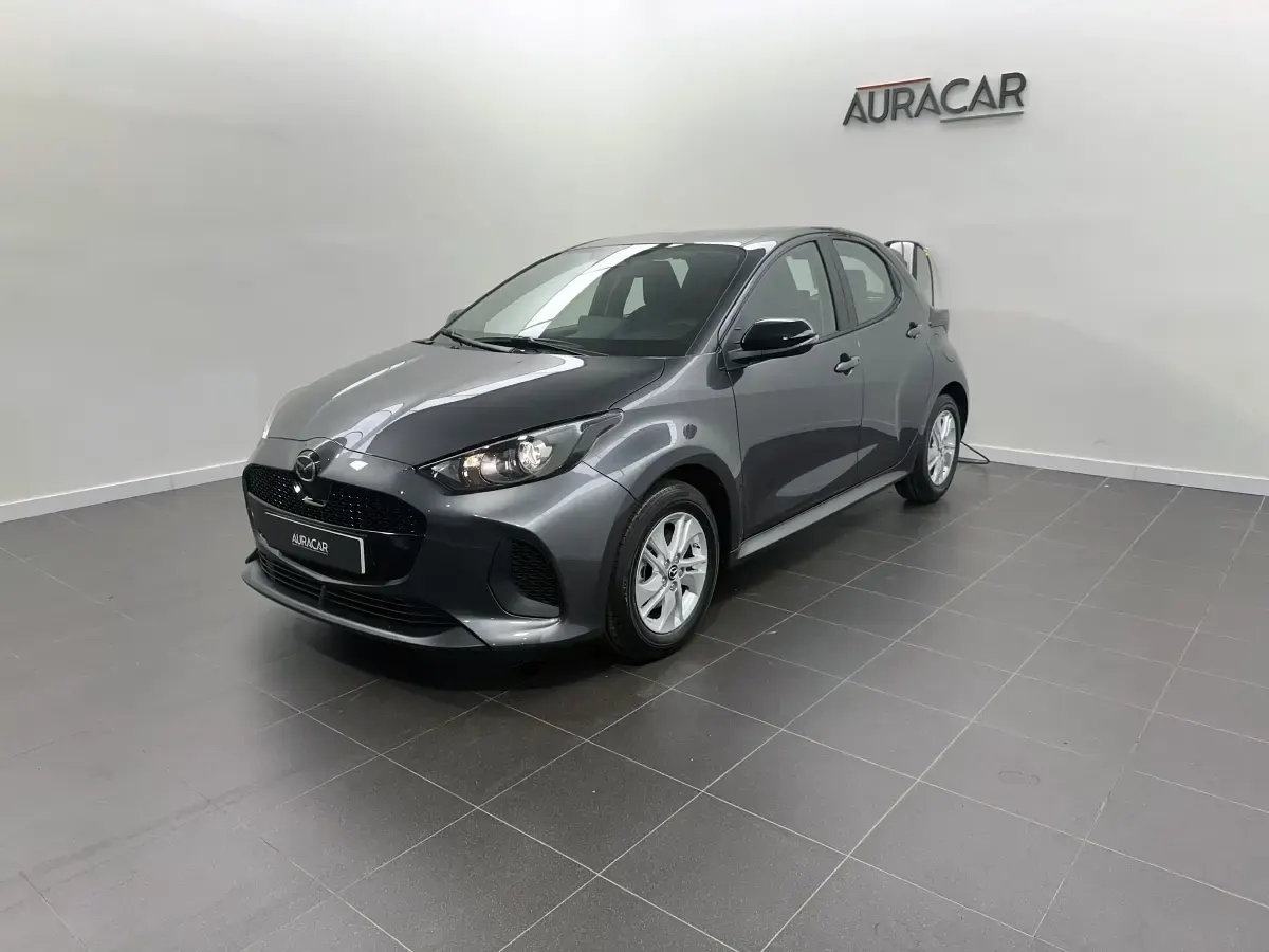 Nuevo Mazda 2 Center-Line 116 CV (85 kW) 2026 Gris Utilitario