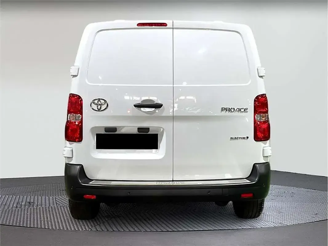 Usado Toyota Proace 75 kW (102 CV) 2025 Monovolumen