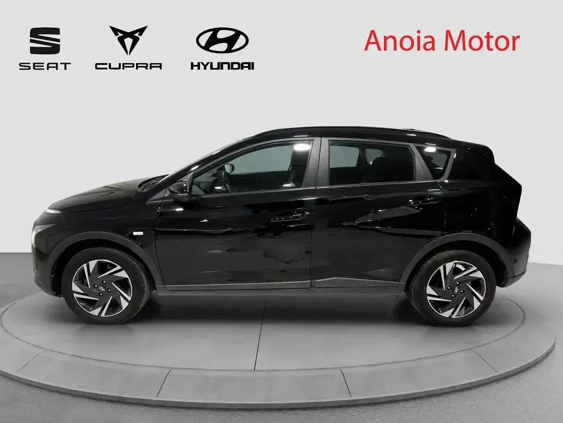 Usado Hyundai Bayon 101 CV (74 kW) 2021 Negro SUV