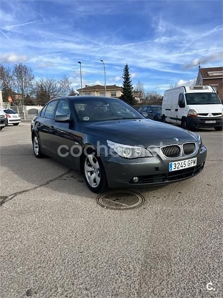 Usado BMW 530 218 CV (160 kW) 2006 Gris / plata Berlina