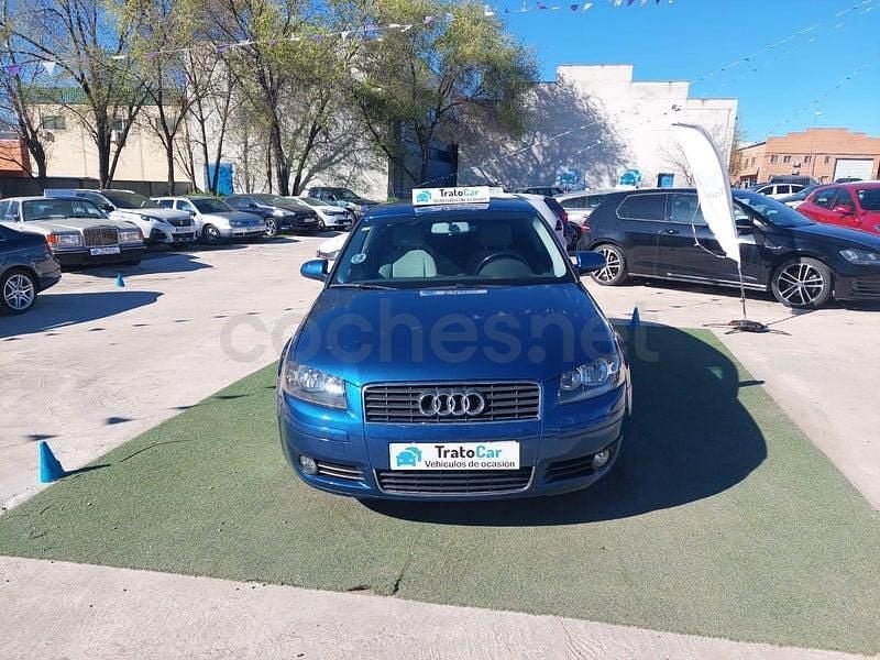 Usado Audi A3 Attraction 102 CV (75 kW) 2003 Azul Utilitario