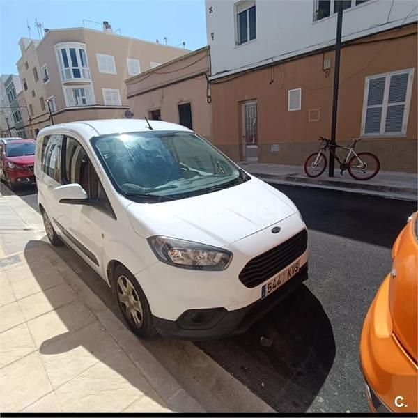 Blanco Usado 2019 Ford Tourneo Connect Trend Monovolumen | 11.000 € (Super precio) - Imagen 1/4