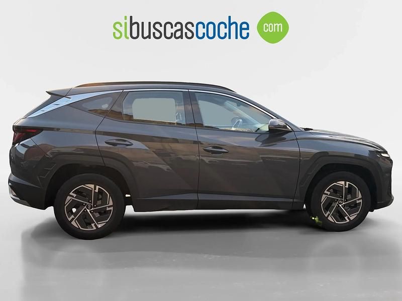 Usado Hyundai Tucson 160 CV (117 kW) 2025 Rojo SUV
