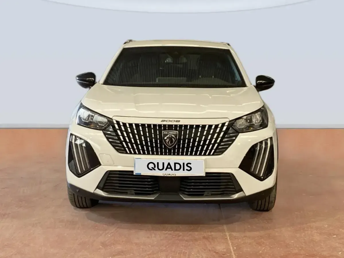 Usado Peugeot 2008 Allure 101 CV (74 kW) 2024 Blanco SUV