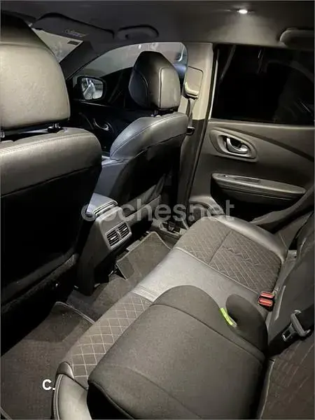 Usado Renault Kadjar Black Edition 150 CV (110 kW) 2021 Blanco SUV