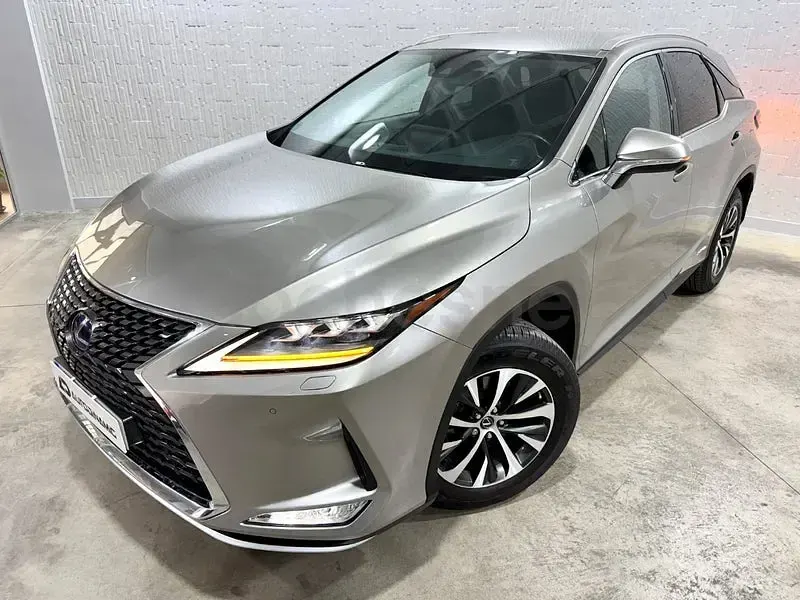 Usado Lexus RX450h Business Edition 313 CV (230 kW) 2021 Gris / plata SUV
