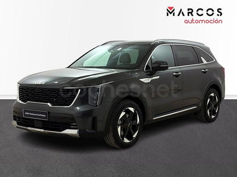 Usado Kia Sorento 215 CV (158 kW) 2025 Gris / plata SUV