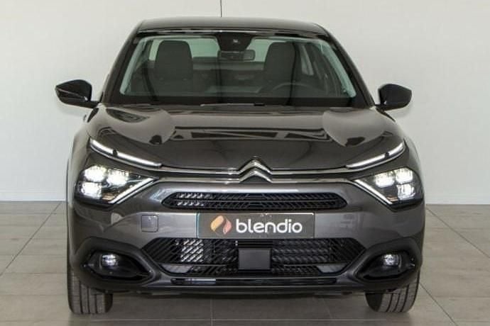Usado Citroën e-C4 Feel 100 kW (136 HP) 2024 Sedan