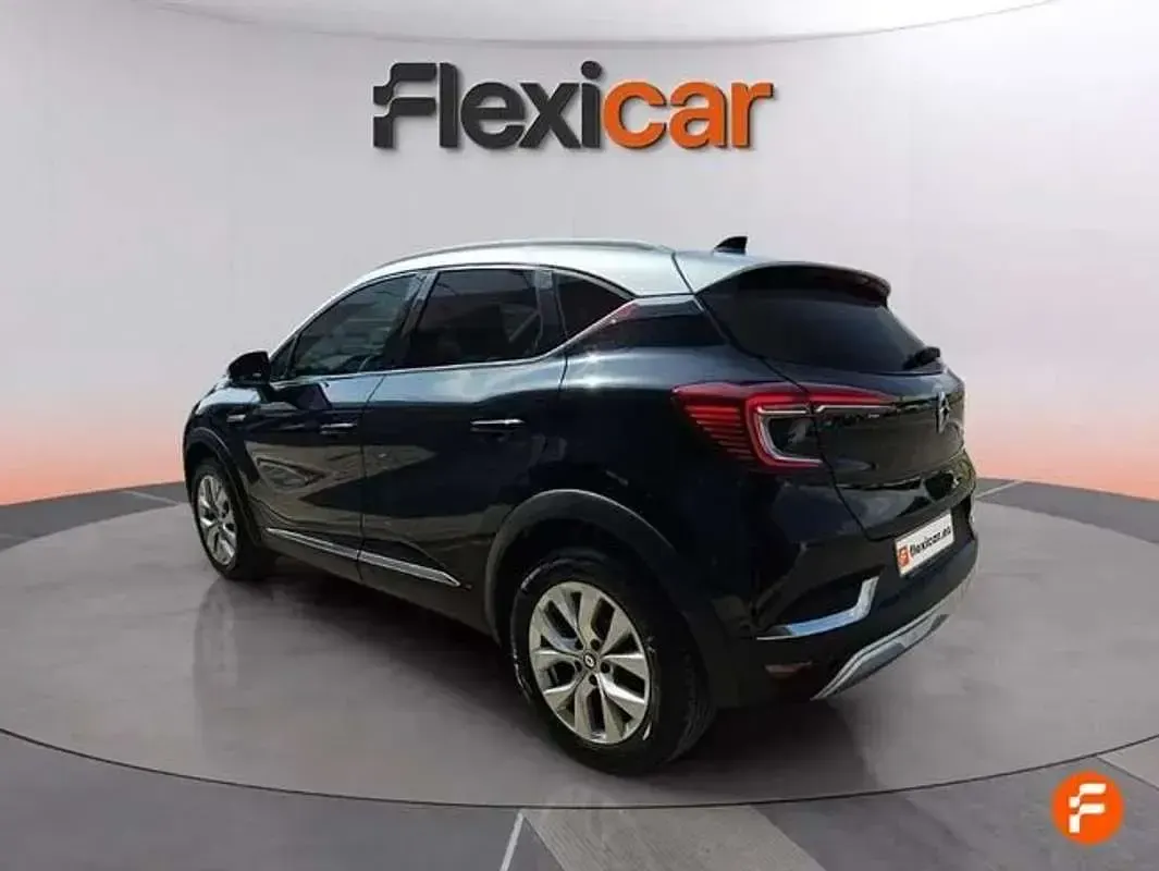 Usado Renault Captur Zen 91 CV (66 kW) 2022 Negro SUV