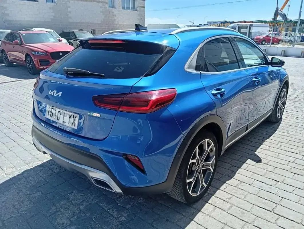 Usado Kia XCeed 141 CV (103 kW) 2022 Azul SUV