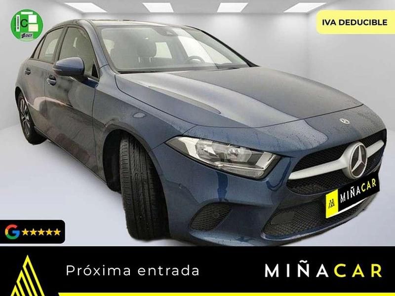 Azul Usado 2020 Mercedes A180 Utilitario | 22.040 € (Buen precio) - Imagen 1/4
