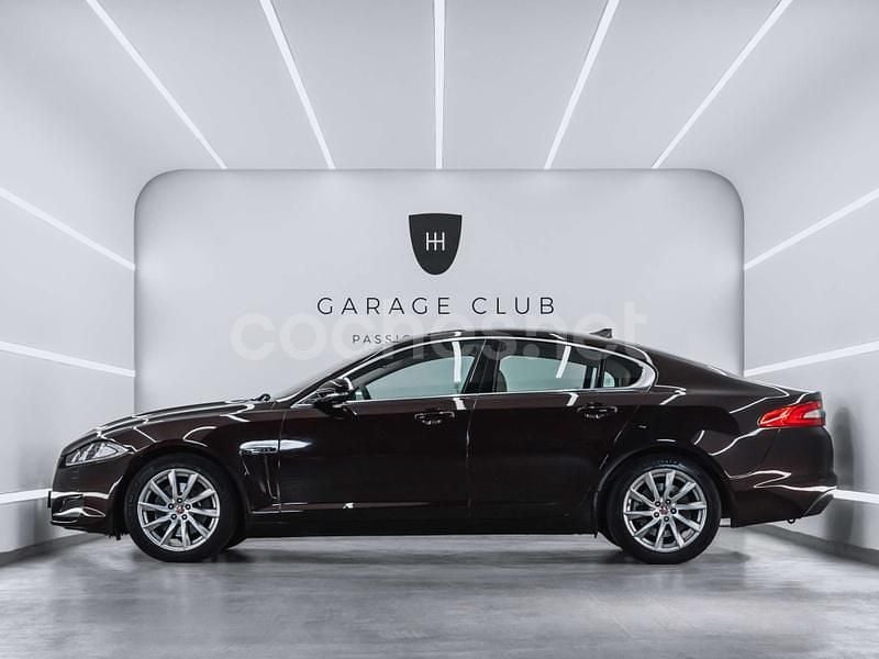 Usado Jaguar XF Luxury 200 CV (147 kW) 2015 Marrón Berlina