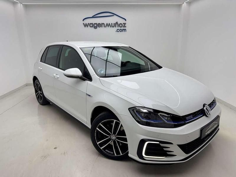 Usado VW Golf VII GTE 204 CV (150 kW) 2020 Blanco Utilitario