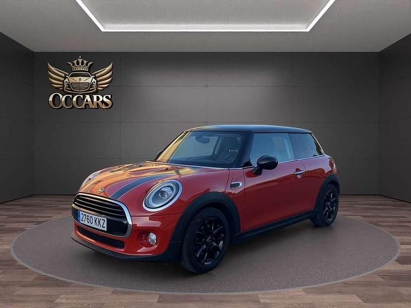 Usado Mini Cooper D 116 CV (85 kW) 2018 Rojo Utilitario