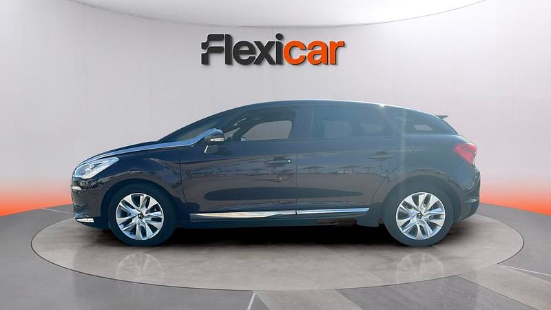 Usado DS Automobiles DS5 Design 120 CV (88 kW) 2016 Azul Utilitario