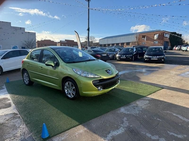 Usado Peugeot 207 Sport 95 CV (69 kW) 2008 Verde Berlina