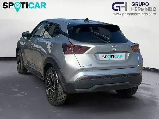 Usado Nissan Juke N-Connecta 114 CV (83 kW) 2024 Gris SUV