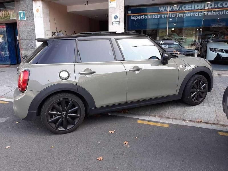 Usado Mini Cooper S 192 CV (141 kW) 2018 Gris Utilitario
