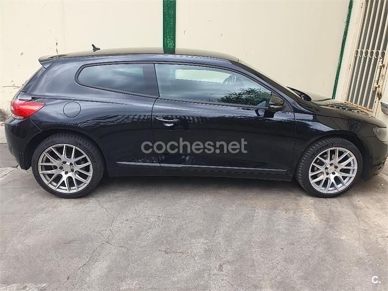 Usado VW Scirocco Edition 140 CV (102 kW) 2012 Negro Coupe