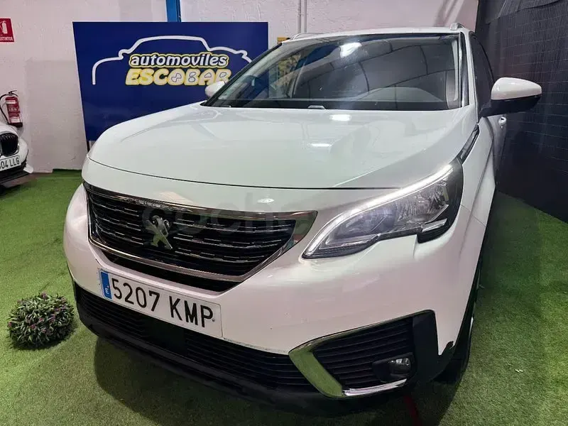 Usado Peugeot 5008 Active 130 CV (95 kW) 2018 Blanco SUV