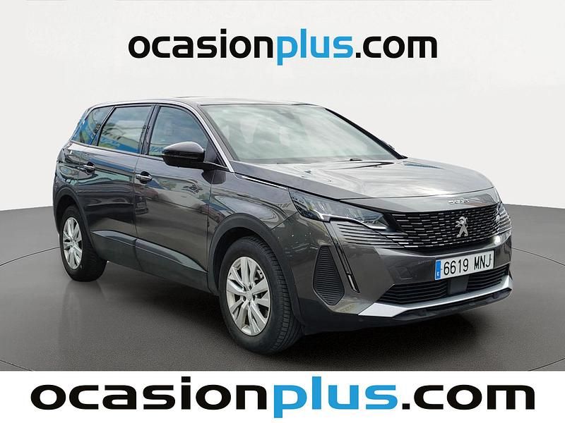 Usado Peugeot 5008 Active 136 CV (100 kW) 2024 Gris SUV