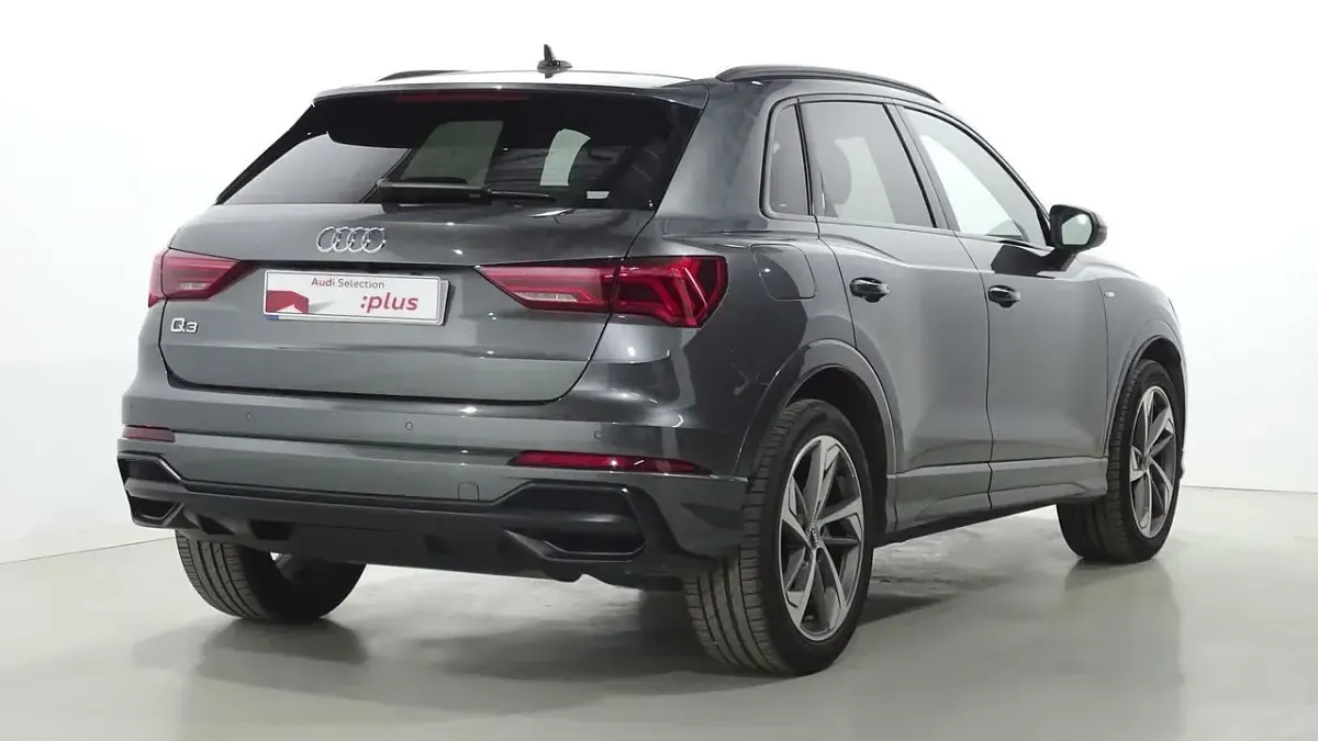 Usado Audi Q3 Exclusive 150 CV (110 kW) 2020 Gris SUV