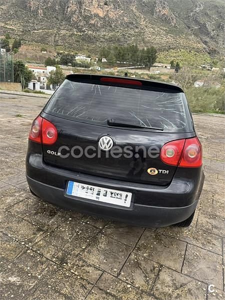 Usado VW Golf IV Sportline 105 CV (77 kW) 2005 Negro Berlina