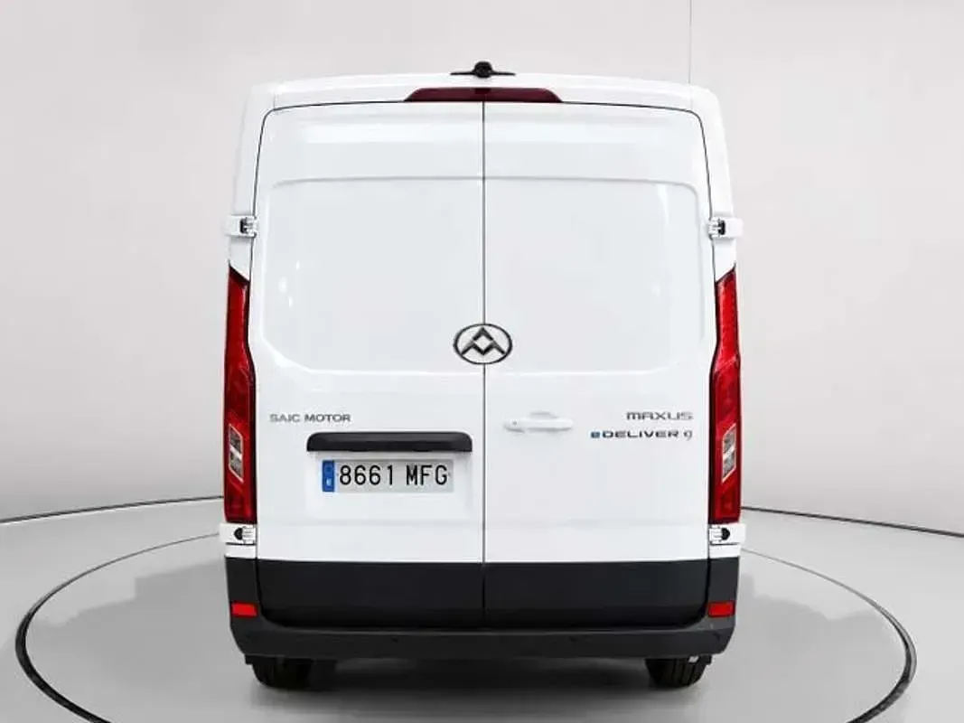 Usado Maxus V90 204 CV (150 kW) 2023 Blanco Van