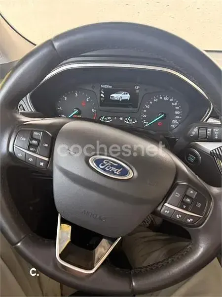 Usado Ford Focus Trend 95 CV (69 kW) 2019 Blanco Berlina