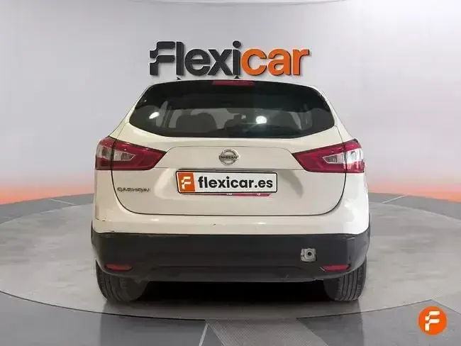 Usado Nissan Qashqai Acenta 110 CV (80 kW) 2017 Blanco SUV