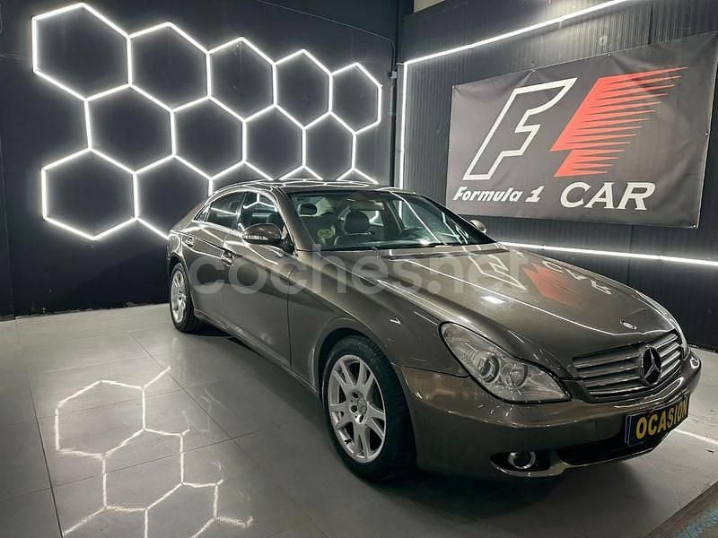 Usado Mercedes CLS350 272 CV (200 kW) 2005 Beige Berlina