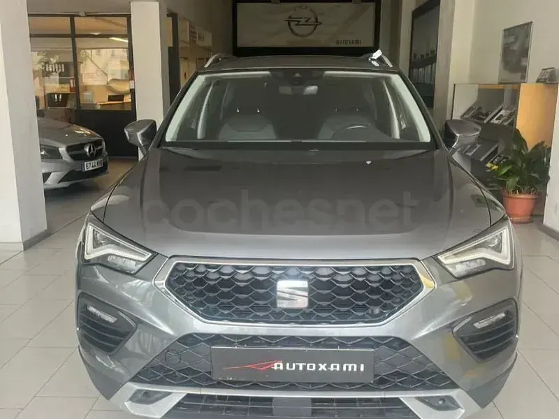 Usado Seat Ateca Style 150 CV (110 kW) 2022 Gris / plata SUV