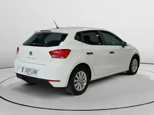 Usado Seat Ibiza Reference 95 CV (69 kW) 2020 Blanco Utilitario