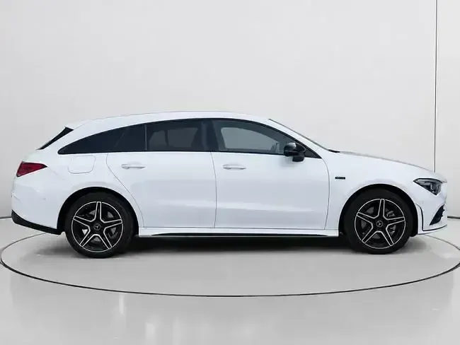 Usado Mercedes CLA250e 218 CV (160 kW) 2020 Blanco Coupe