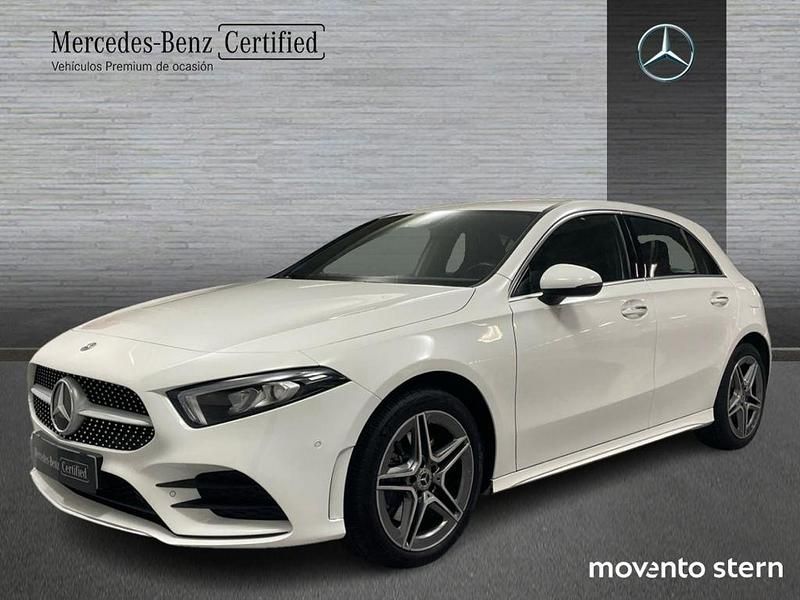 Blanco polar pintura unicolor Usado 2022 Mercedes A250 AMG line Utilitario | 28.600 € (Un poco caro) - Imagen 1/4