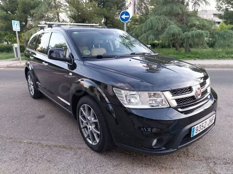 Usado Fiat Freemont Urban 170 CV (125 kW) 2015 Negro SUV