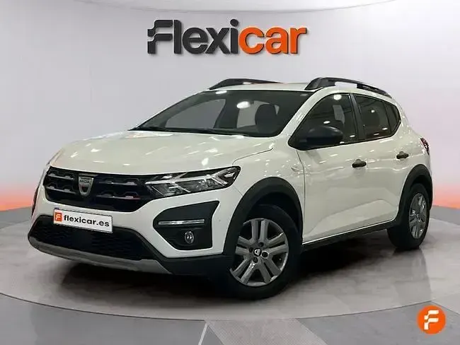 Usado Dacia Sandero Essentiel 100 CV (73 kW) 2021 Blanco Berlina