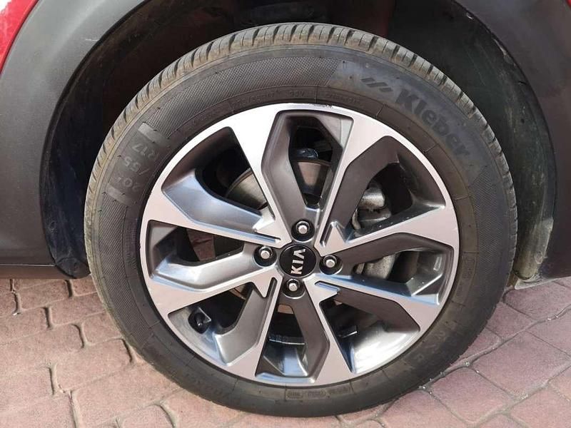 Usado Kia Stonic 101 CV (74 kW) 2020 Rojo SUV