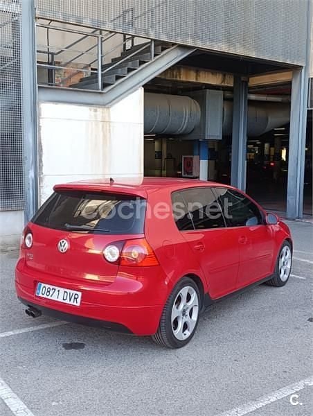 Usado VW Golf IV GTI 200 CV (147 kW) 2006 Rojo Berlina