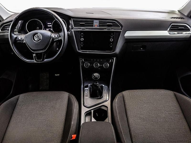 Usado VW Tiguan Edition 116 CV (85 kW) 2018 Blanco SUV