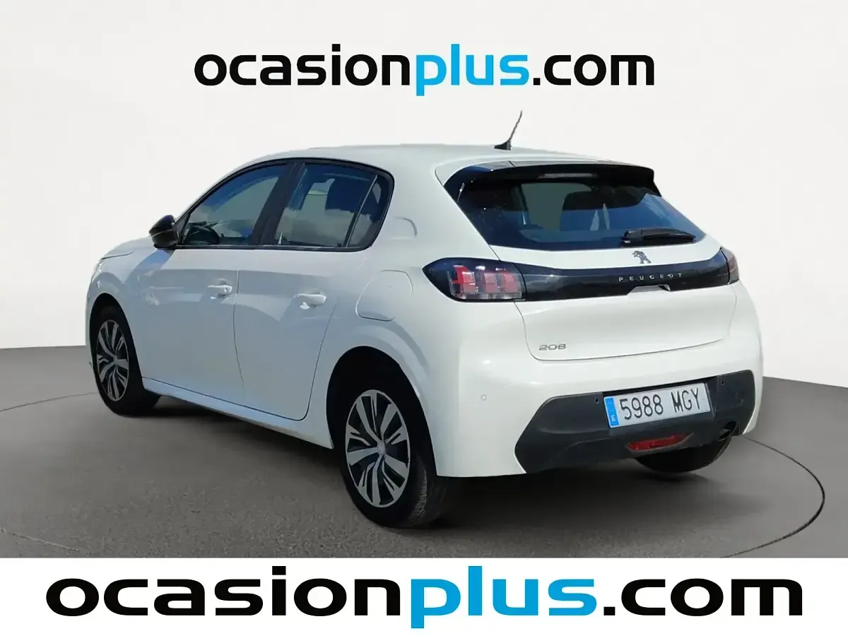 Usado Peugeot 208 Active 100 CV (73 kW) 2023 Blanco Utilitario