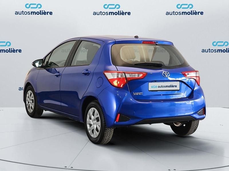 Usado Toyota Yaris Active 69 CV (50 kW) 2019 Azul Utilitario