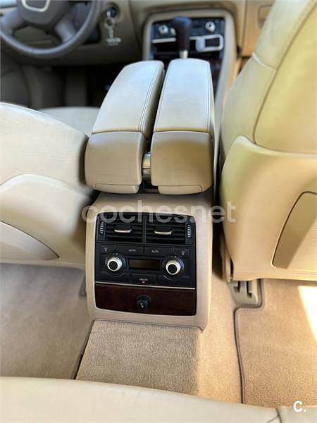 Negro Usado 2006 Audi A8 Berlina | 7350 € (Precio justo) - Imagen 1/1