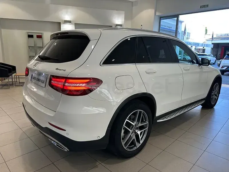Usado Mercedes GLC220 170 CV (125 kW) 2018 Blanco SUV