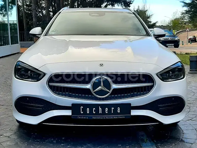 Usado Mercedes C300e 313 CV (230 kW) 2022 Blanco Familiar