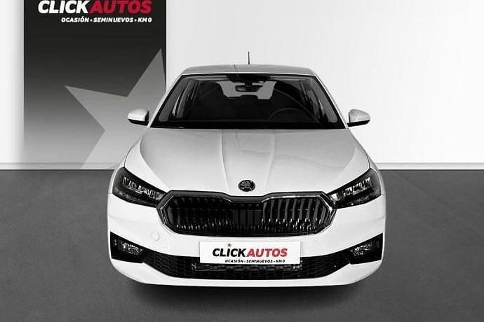 Usado Skoda Fabia Ambition 110 CV (80 kW) 2024 Negro Utilitario